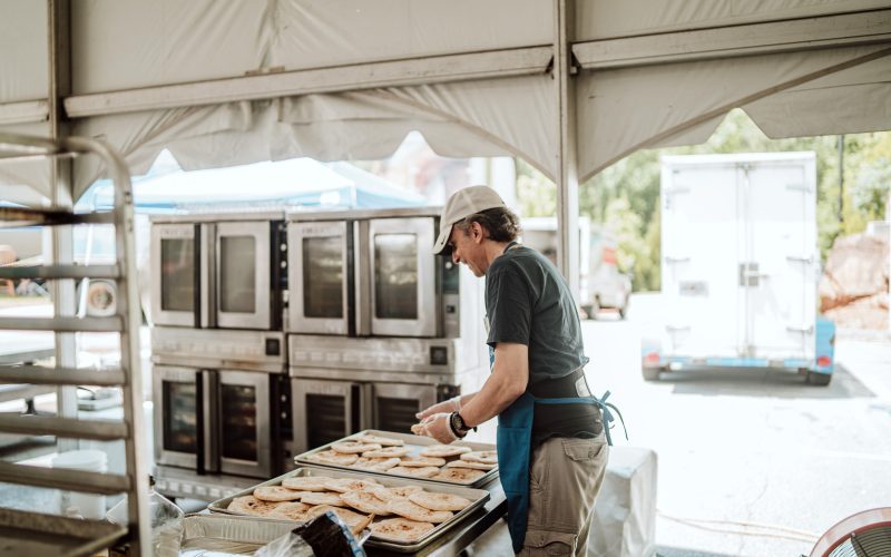 Double Convection Oven, Speed Rack, Stainless Prep Table