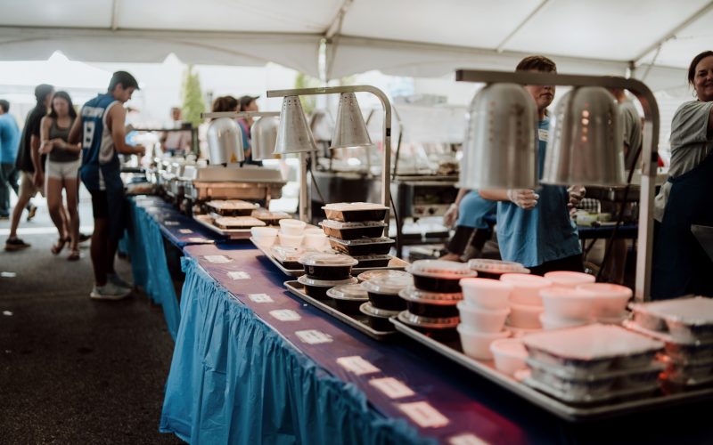 2-Bulb Heat Lamp, Full-Size Chafer, Stainless Steel Sheet Pan